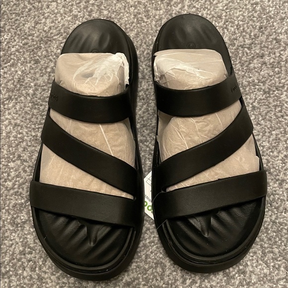Crocs Getaway Strappy Sandal size 9 - Picture 6 of 8